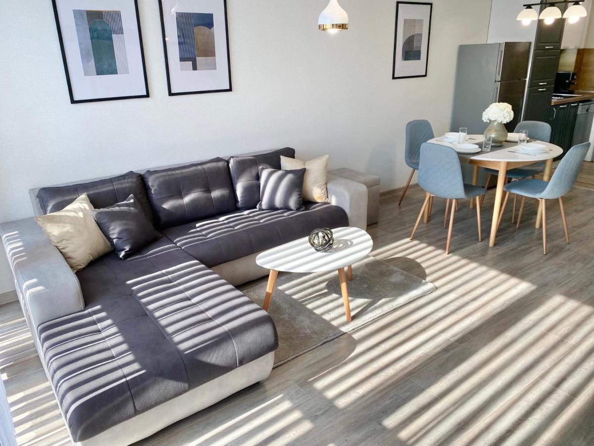 Private Apartment For 4 Guests And Parking Plovdiv Ngoại thất bức ảnh