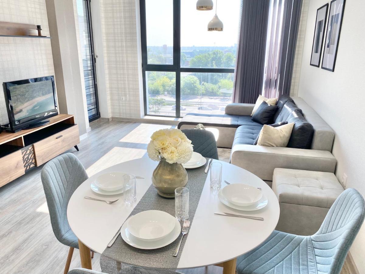 Private Apartment For 4 Guests And Parking Plovdiv Ngoại thất bức ảnh