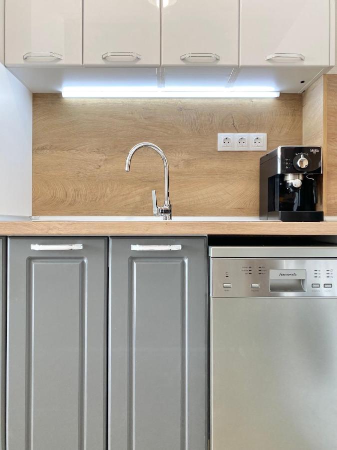 Private Apartment For 4 Guests And Parking Plovdiv Ngoại thất bức ảnh